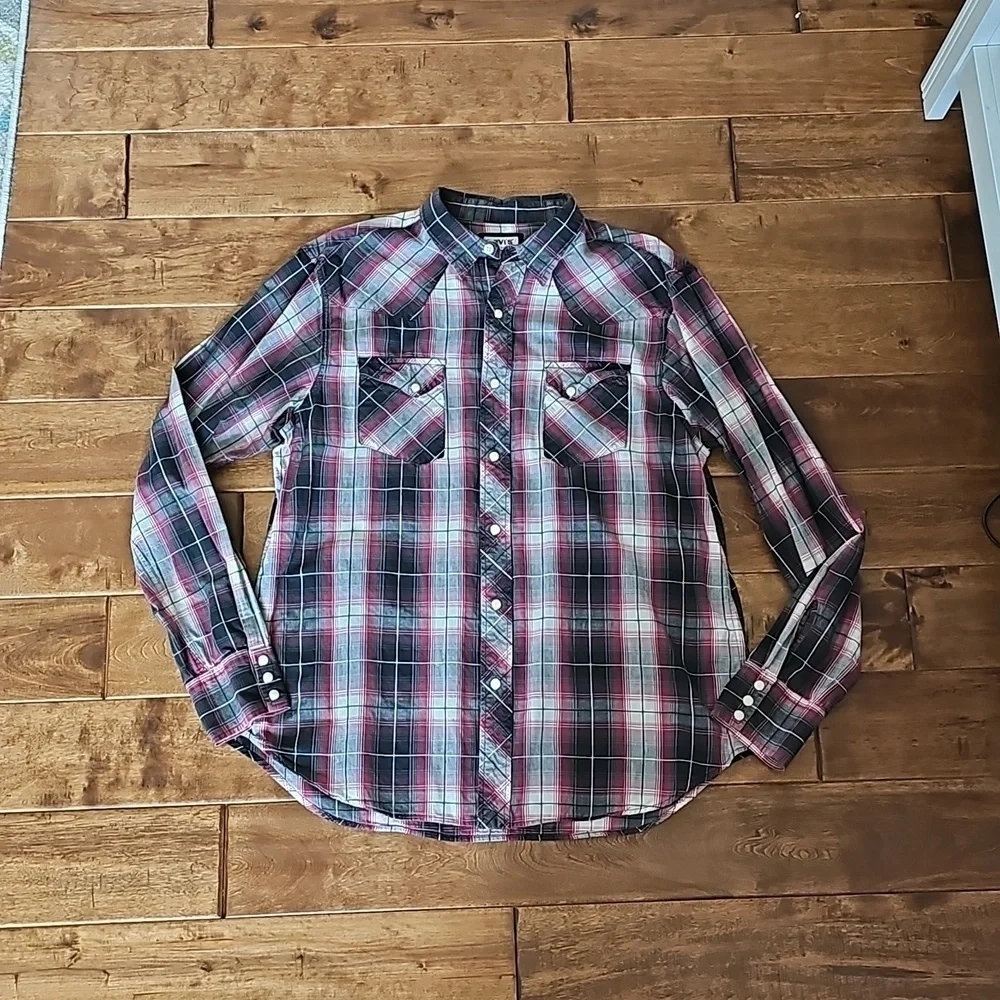Levi's Western Wear 100% cotton long sleeve button-up size L